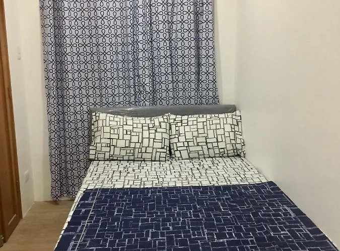 Bayanihan Flats Bed & Breakfast